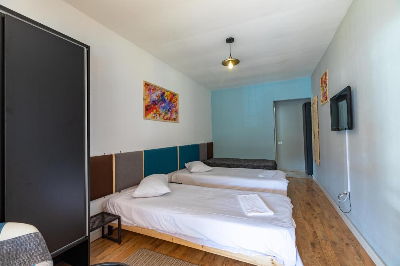 Ezio House Hotel Timisu de Jos Luaran gambar