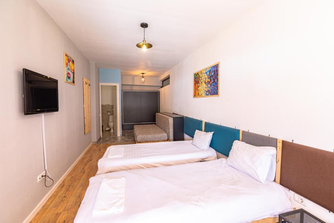 Ezio House Hotel Timisu de Jos Luaran gambar
