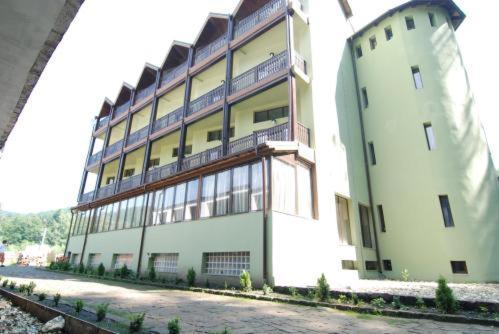 Ezio House Hotel Timisu de Jos Luaran gambar