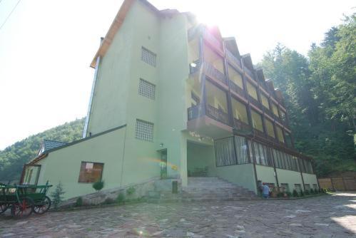 Ezio House Hotel Timisu de Jos Luaran gambar