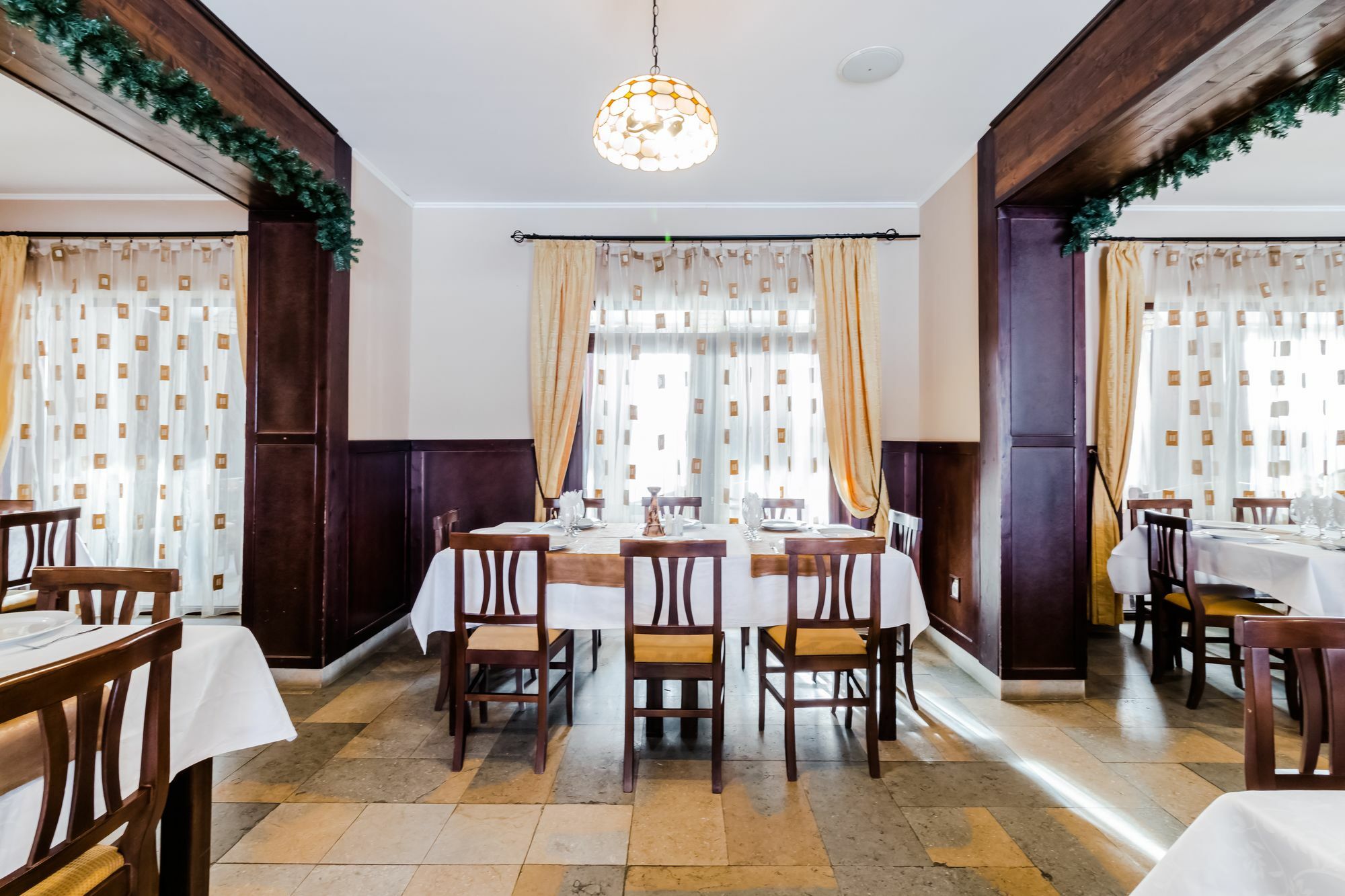 Ezio House Hotel Timisu de Jos Luaran gambar